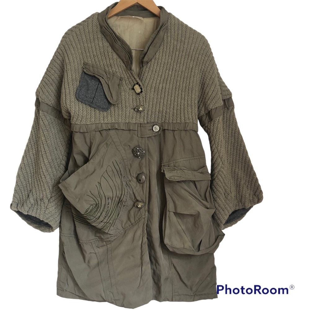 ELISA CAVALETTI Unique Art to wear button up coat